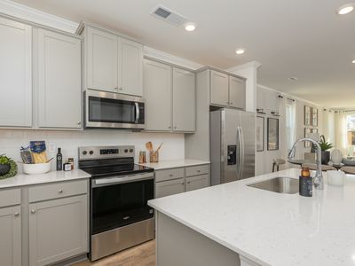 1335 Lakota Pl SE