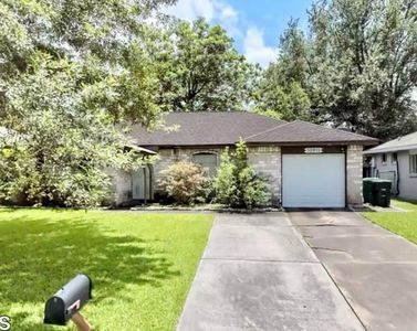 10911 Corona Ln