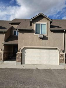 1603 Honeysuckle Loop