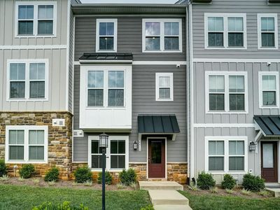 4513 Berwyn Ln