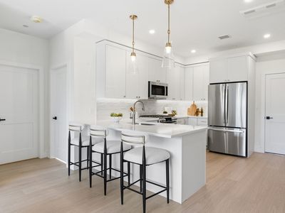 28 Geneva St #303