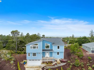 11 White Tail Ct