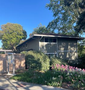 138 Warwick Dr APT 86