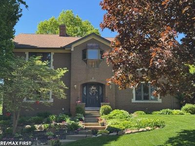61313 Miriam Dr