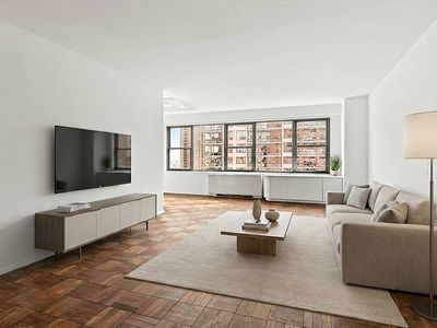 360 E 72nd St APT C2202