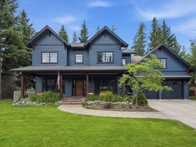 1037 Creekview Dr