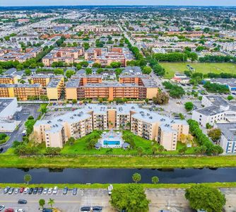 1820 W 53rd St APT 508