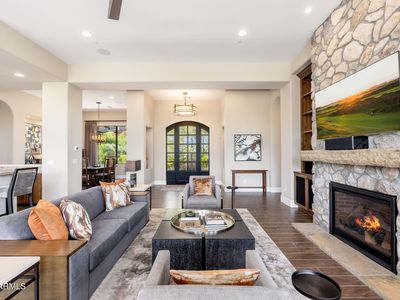 11212 E TROON MOUNTAIN Drive