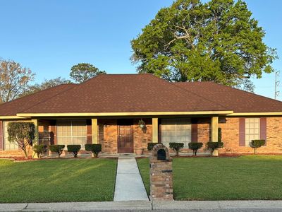 220 N Philo Dr