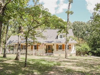 807 Lariat Ln