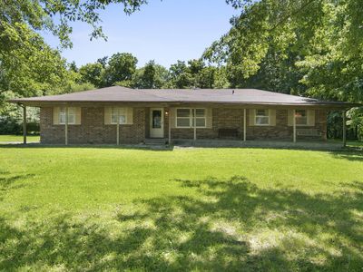 4220 N Farm Road 103