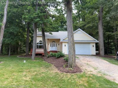 15117 Locust Grove Dr