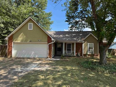 Property at 2524 Laurelcrest Dr, Memphis, TN