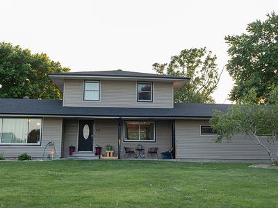 215 S 18th St