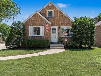 425 W Van Norman AVENUE