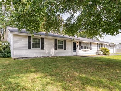 Property at 43 Catherine Dr, Peabody, MA
