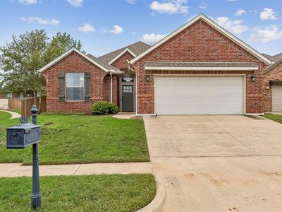 900 NW 190th St