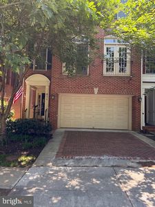 811 Oak Knoll Ter