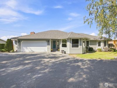 1104 N Fellows Drive