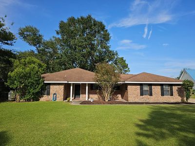 102 Rustic Ln