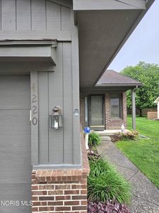 4220 Oak Tree Pl