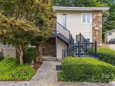 341 N Britton Creek Ct