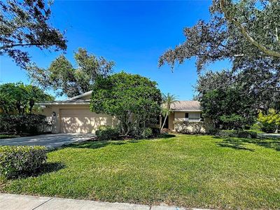 300 N Bay Hills Blvd