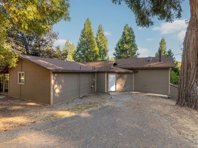 4466 Eight Mile Rd