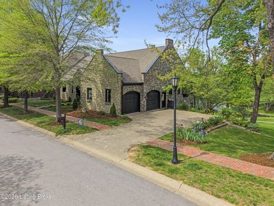 213 Buckland Trce