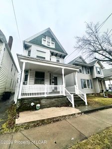 229 N Main St