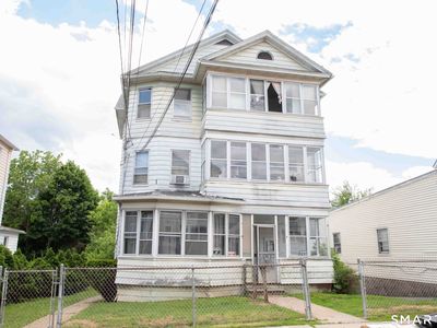 376 Broad Street
