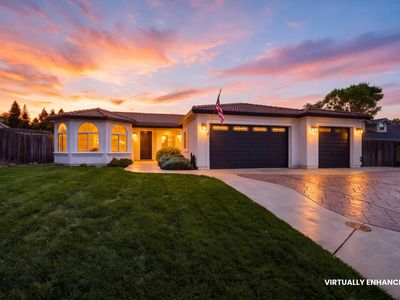 1421 Spinnaker Dr
