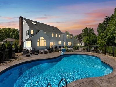17 Wellington Dr