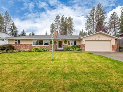 221 W Rainier Way