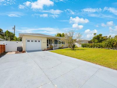 6770 W Flamingo Way S