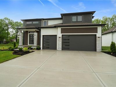 2234 NW Killarney Ln