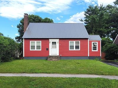 110 E Commonwealth Dr