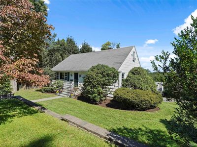 11 Riverview Avenue