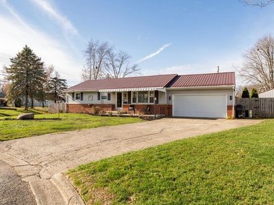 642 Belle Aire Pl