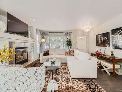 1382 Braewood Avenue