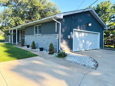 23663 Hazel Rd