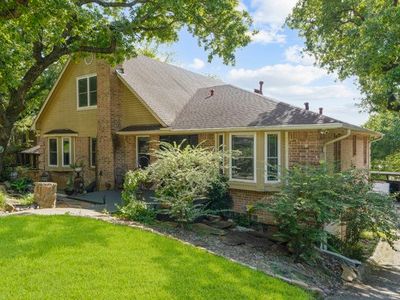 1806 Old Oak Dr