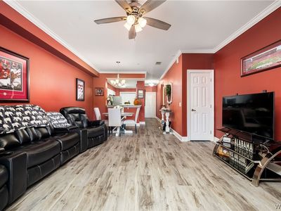3218 Veterans Memorial Pkwy APT 3105