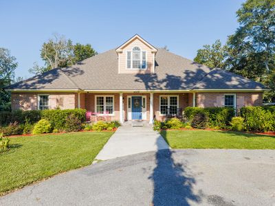 4509 Golden Oaks Dr