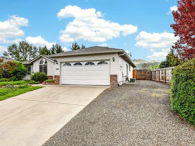 Property at 148 Meadow View Dr, Phoenix, OR