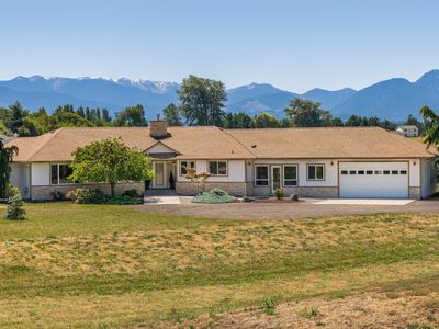 73 Greywolf Road