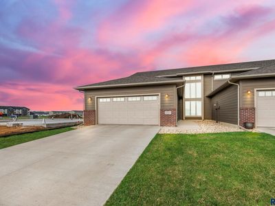 5717 S Yarrow Trl