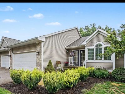 2017 Blue Bell Way NW
