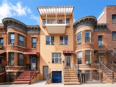 664 51st St #2A
