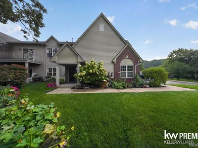 1081 Addington Ln